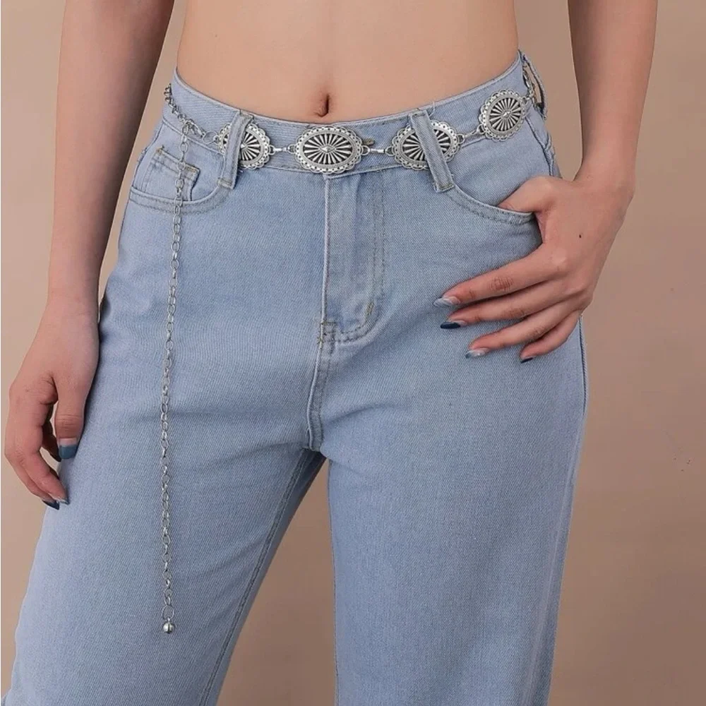 Western Textured Geometric Chain Belt - Picture 3 of 3
